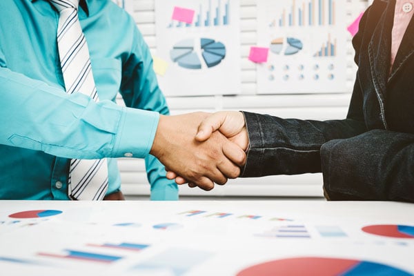 bankers-shaking-hands